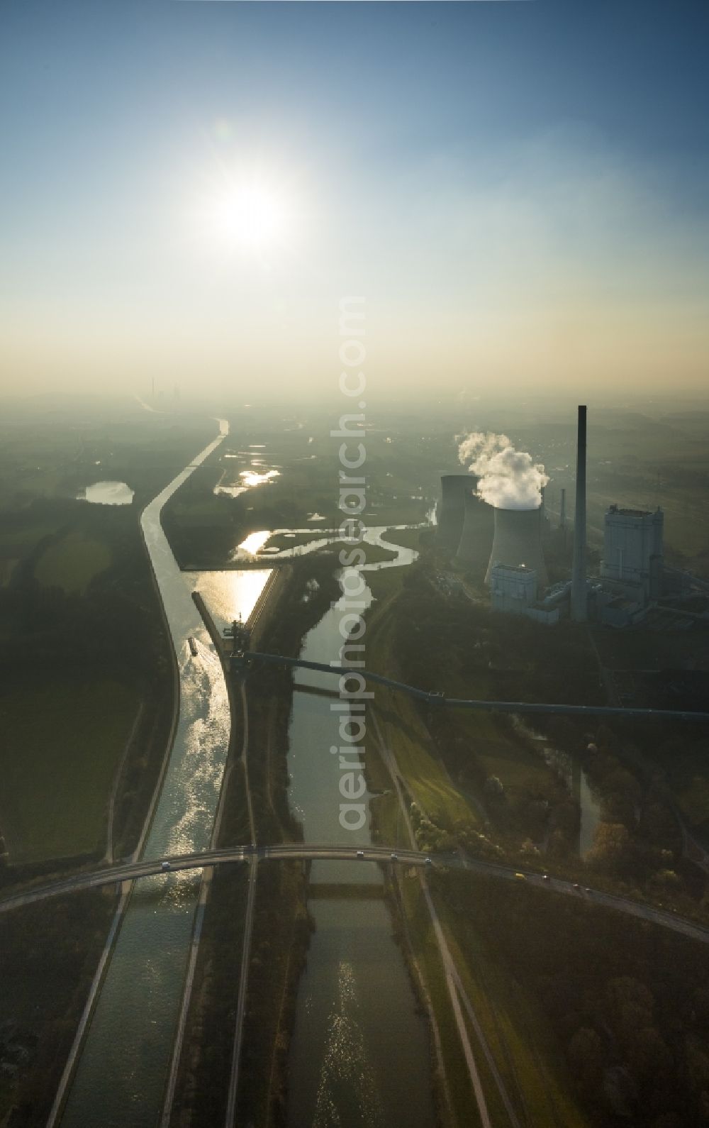 Aerial photograph Werne - Landscape with inversion layer over the Gersteinwerk Werne Werne-Stockum in North Rhine-Westphalia