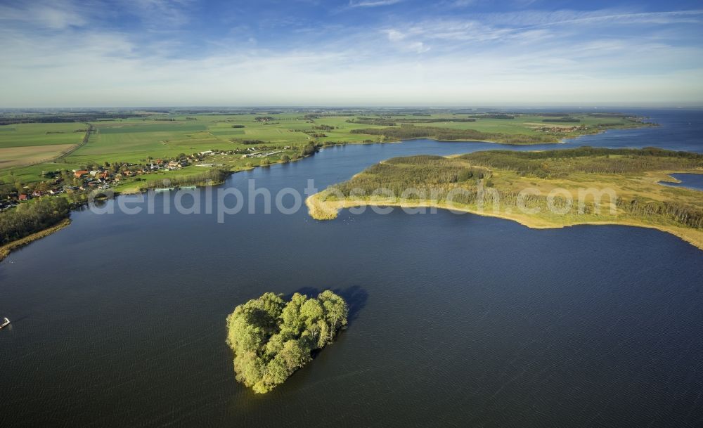 Aerial image Rechlin - Landscape at the Little Müritz lake with Baumwall Heart Island at the Mecklenburg Lake District in Rechlin in Mecklenburg - Western Pomerania