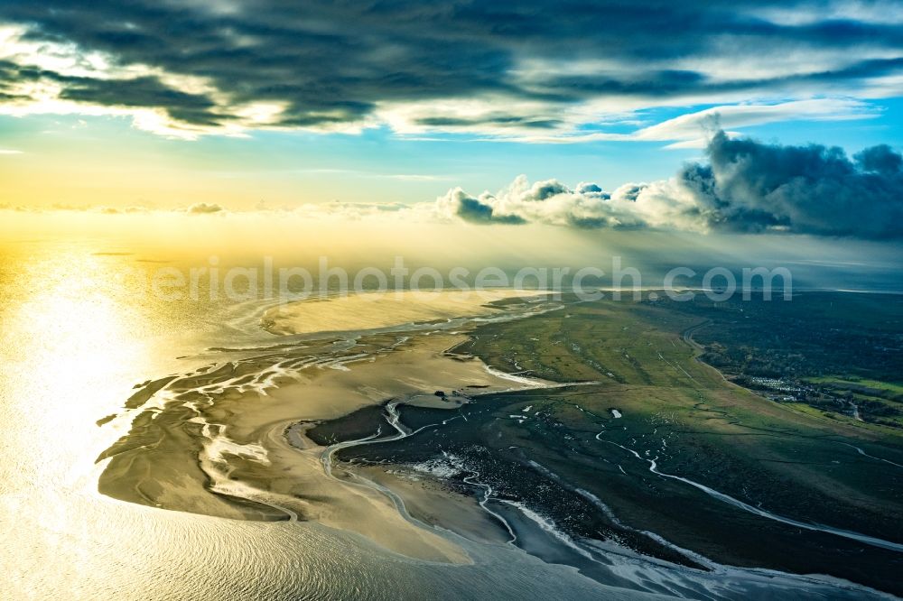 Aerial image Sankt Peter-Ording - Salt marsh landscape on the North Sea - coast in the district Sankt Peter-Ording Pfahlbauten in Sankt Peter-Ording in the state Schleswig-Holstein