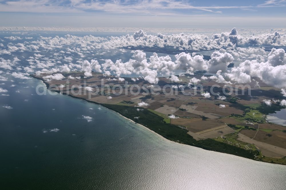 Aerial photograph Dranske - Landscape of the Baltic coast between Dranske Wittow and on the island of Rügen in Mecklenburg-Western Pomerania