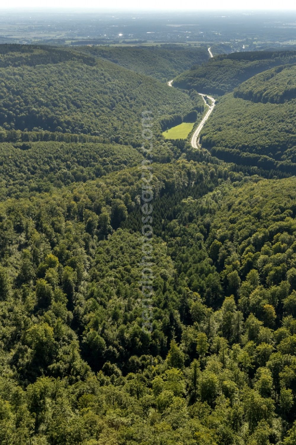 Horn-Bad Meinberg from the bird's eye view: The Landscape of Schlänger Bach as inflow to the lip of the Teutoburg Forest in Eggegebirge in East Westphalia in the state of North Rhine-Westphalia