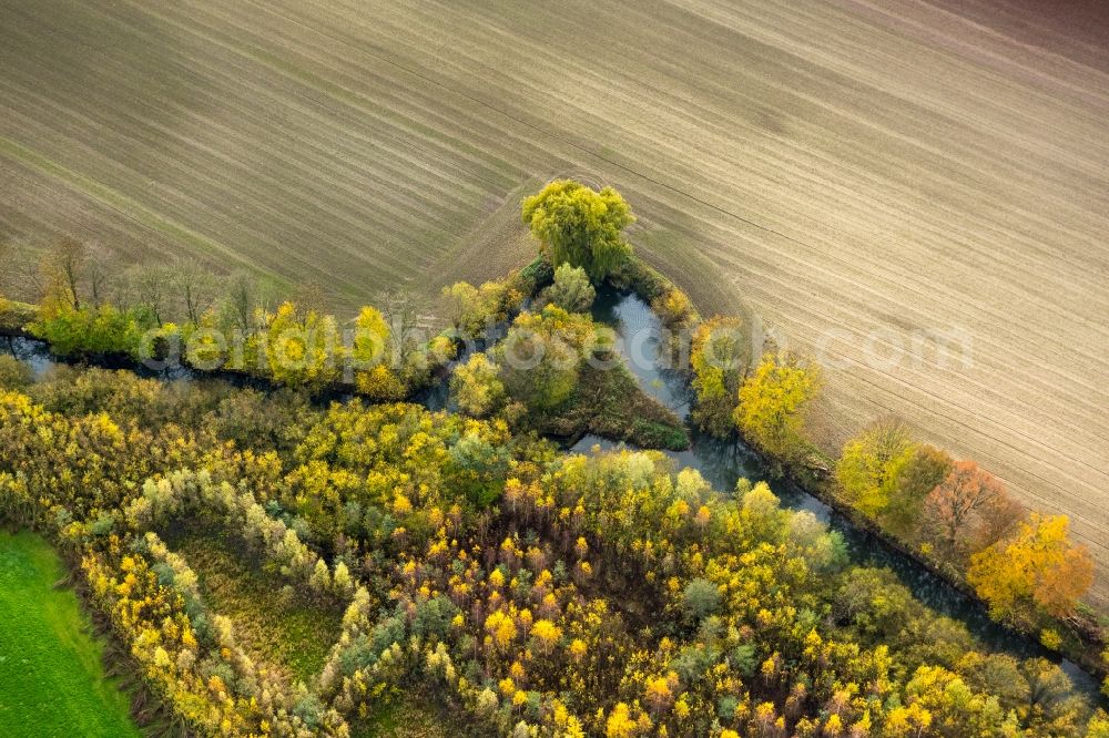 Hamm OT Caldenhof from above - Landscape on the banks of the river-course Ahse at Caldenhof in Hamm - state North Rhine-Westphalia