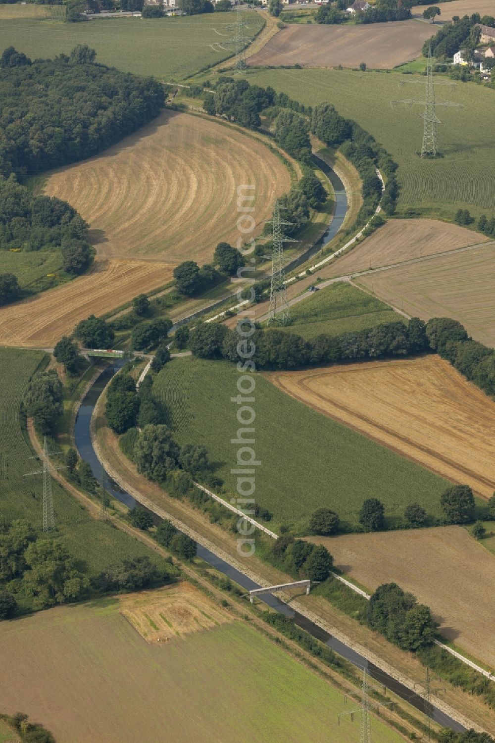 Aerial image Castrop-Rauxel - Landscape on the course of the river Emscher in Castrop-Rauxel in North Rhine-Westphalia