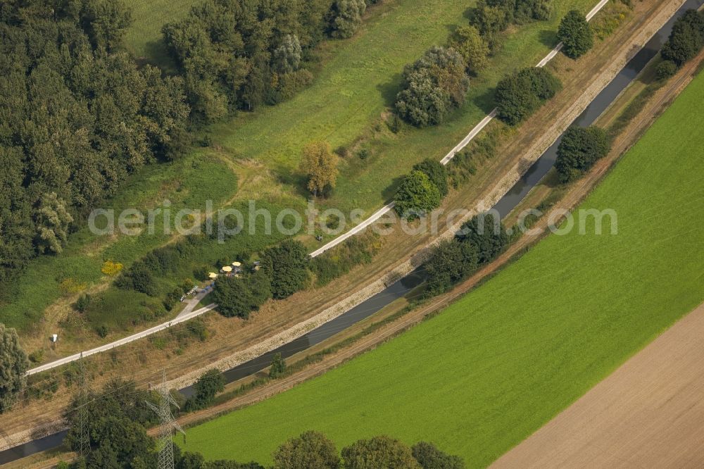 Aerial image Castrop-Rauxel - Landscape on the course of the river Emscher in Castrop-Rauxel in North Rhine-Westphalia