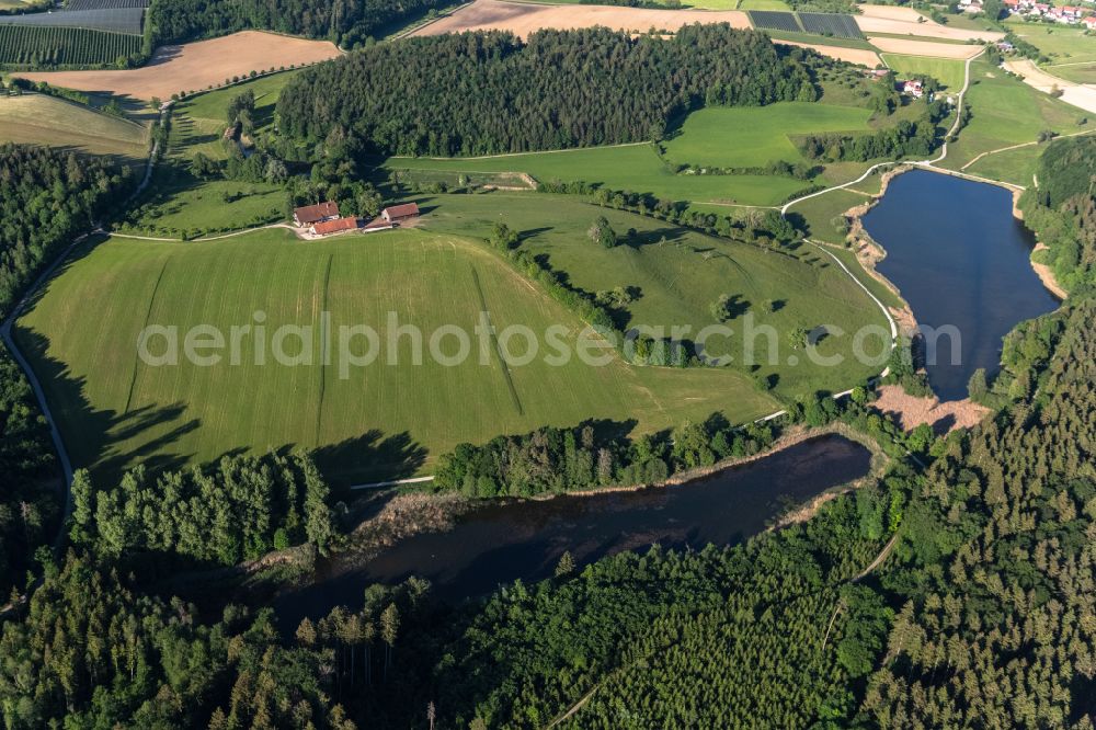 Aerial photograph Salem - Riparian areas on the lake area of von Bifangweiher and Killenweiher in Salem in the state Baden-Wuerttemberg, Germany