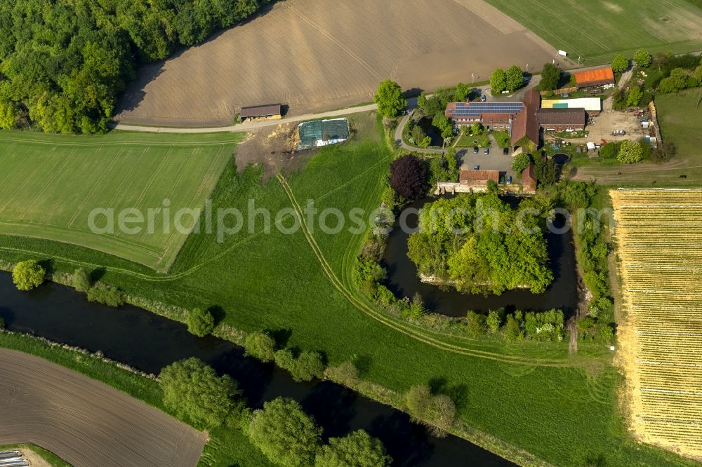 Aerial photograph Olfen - Landscape of meadows and fields at the Hotel-Restaurant Zur Rauschenburg at Olfen in the state of North Rhine-Westphalia