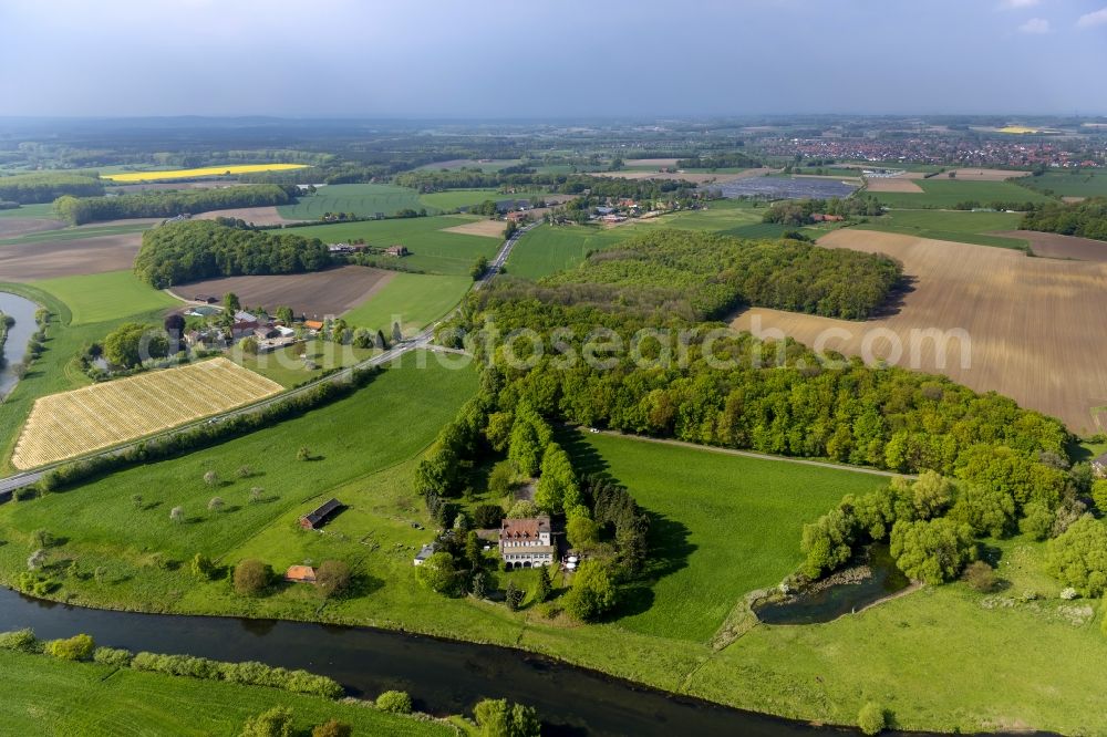 Aerial image Olfen - Landscape of meadows and fields at the Hotel-Restaurant Zur Rauschenburg at Olfen in the state of North Rhine-Westphalia