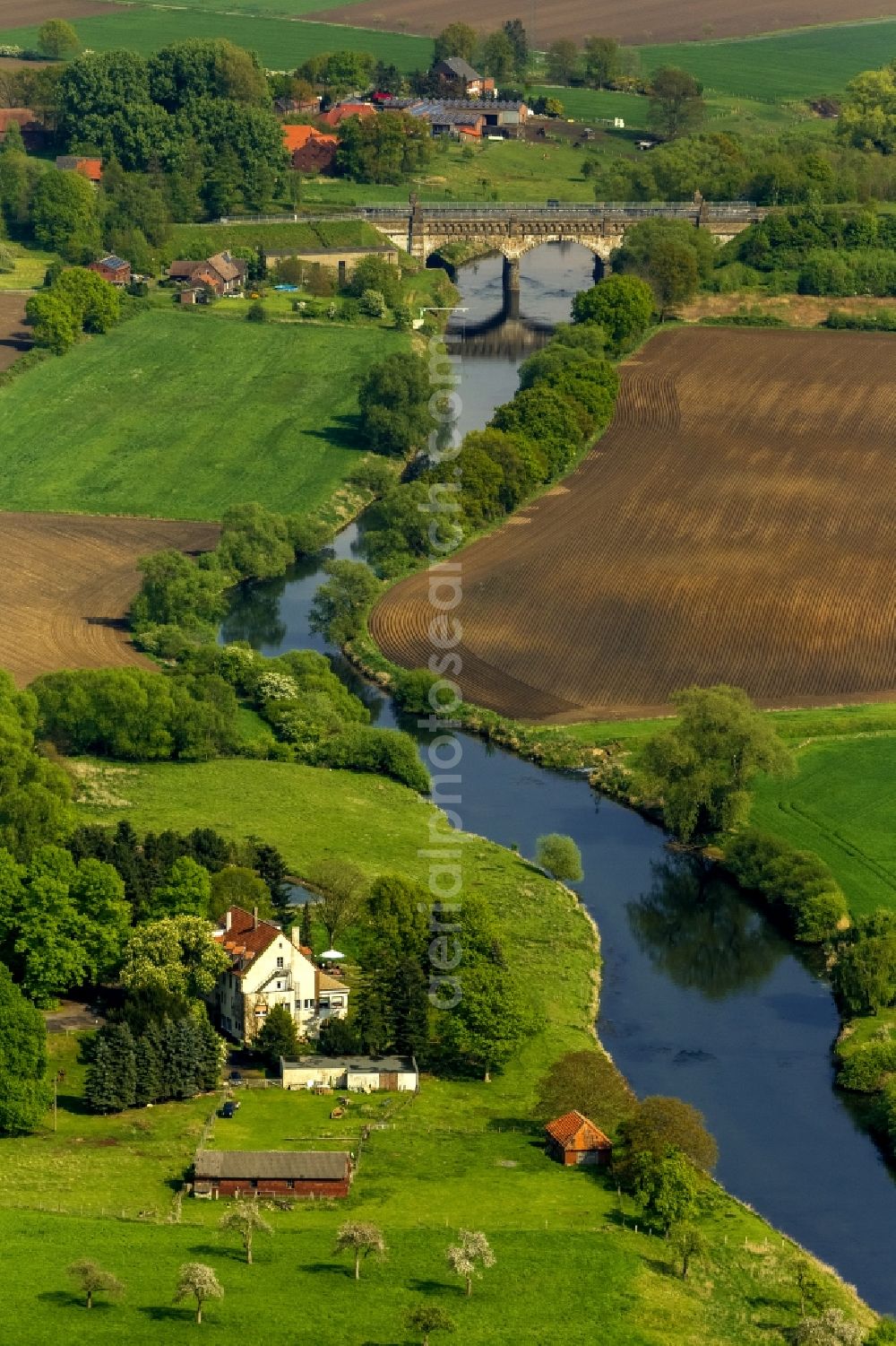 Aerial photograph Olfen - Landscape of meadows and fields at the Hotel-Restaurant Zur Rauschenburg at Olfen in the state of North Rhine-Westphalia