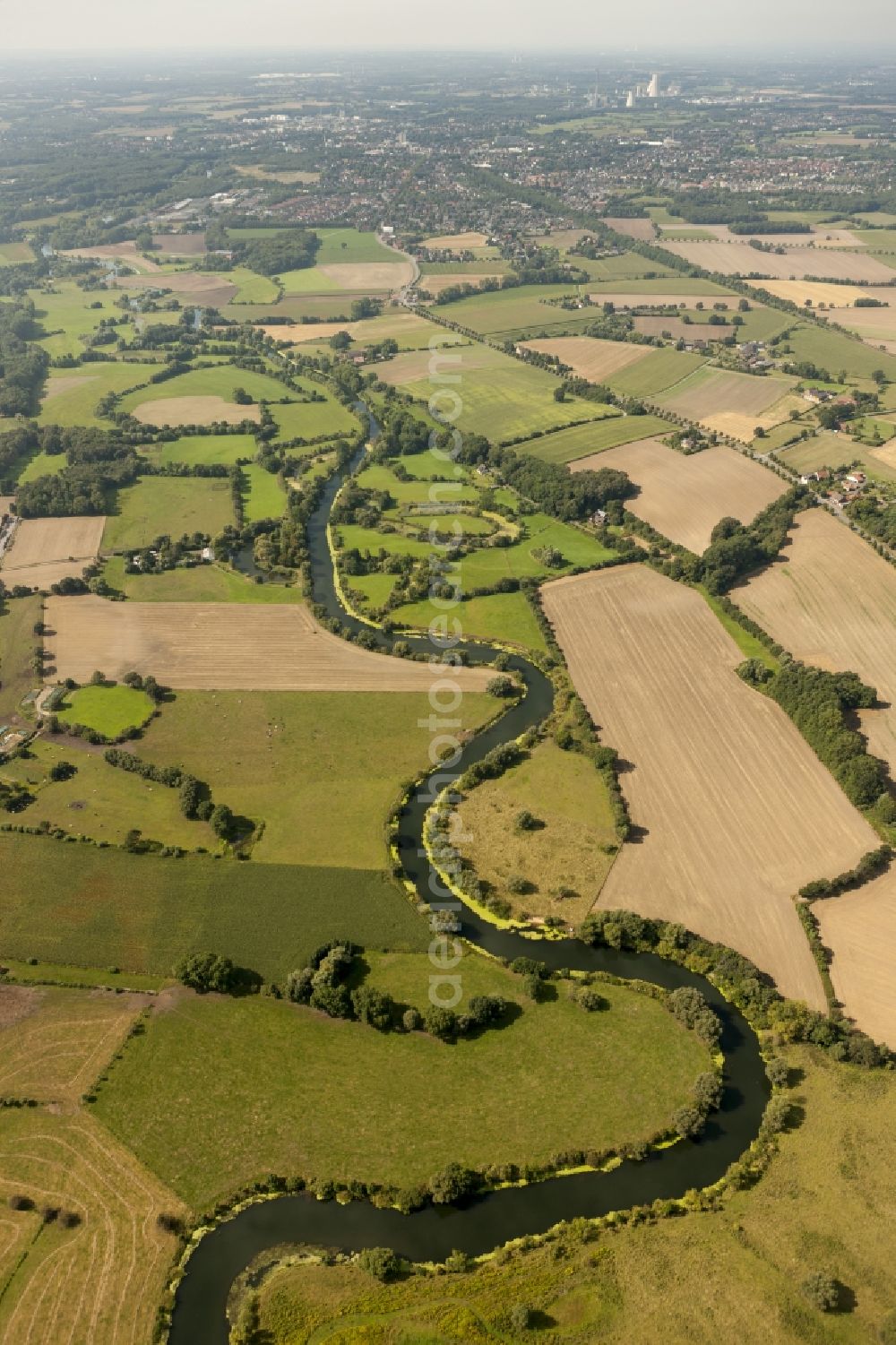 Bergkamen from above - Landscape of meadows and fields of Lippeauen on the lip at Bergkamen in North Rhine-Westphalia