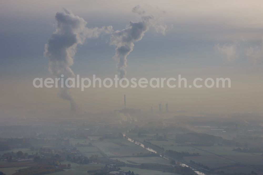 Bergkamen from above - Landscape with cloud at temperature inversion with inversion layer over the coal-fired power plant Bergkamen in North Rhine-Westphalia. The coal-fired power plant on dates-Hamm Canal is operated by RWE