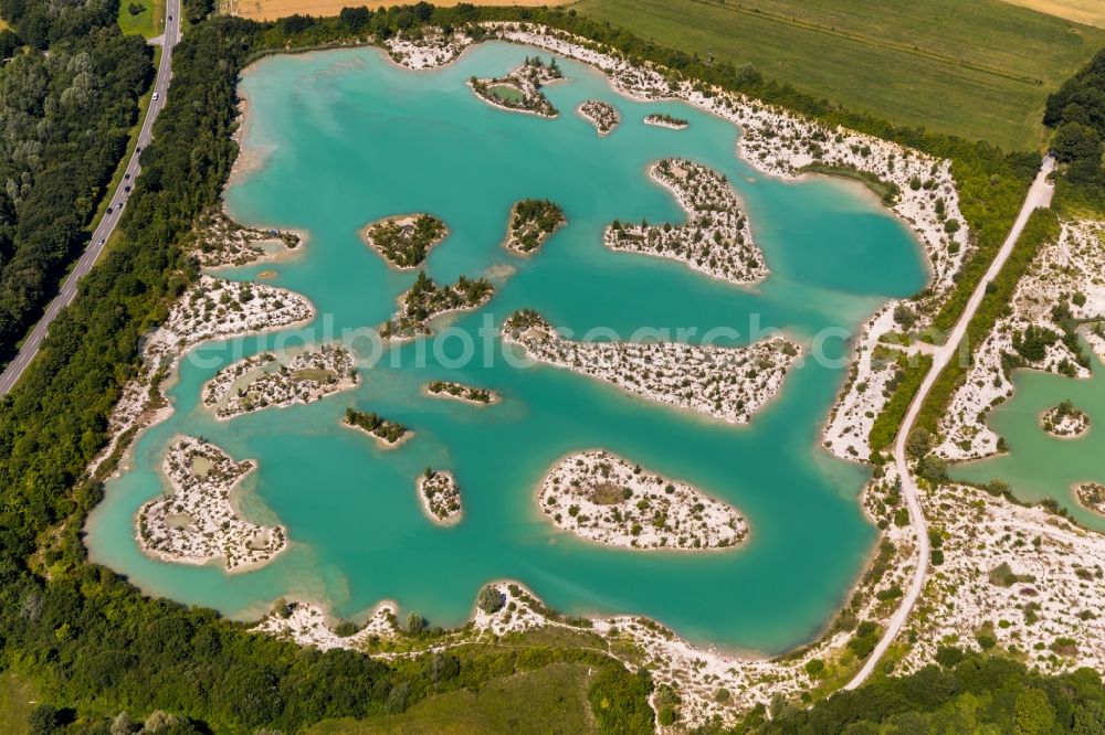 Beckum from the bird's eye view: Landscape protection area Dyckerhoffsee - Blue lagoon with turquoise water in Beckum in the federal state of North Rhine-Westphalia, Germany