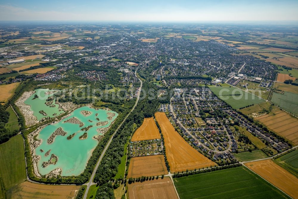 Aerial image Beckum - Landscape protection area Dyckerhoffsee - Blue lagoon with turquoise water in Beckum in the federal state of North Rhine-Westphalia, Germany