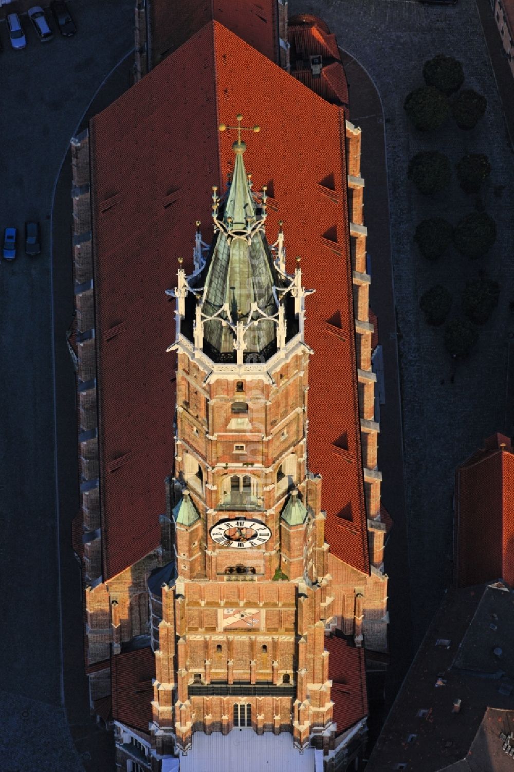 Landshut from the bird's eye view: View of the steeple of the church of St. Martin in Landshut in Bavaria