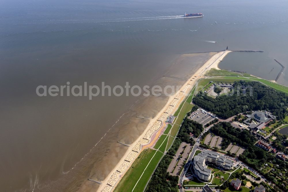 Aerial photograph Cuxhaven - Headland area of the mouth of the Elbe in the spa district of Doese in Cuxhaven in the state of Lower Saxony. The river ends at the Kugelbake sign located at the former marine fortress of the same name