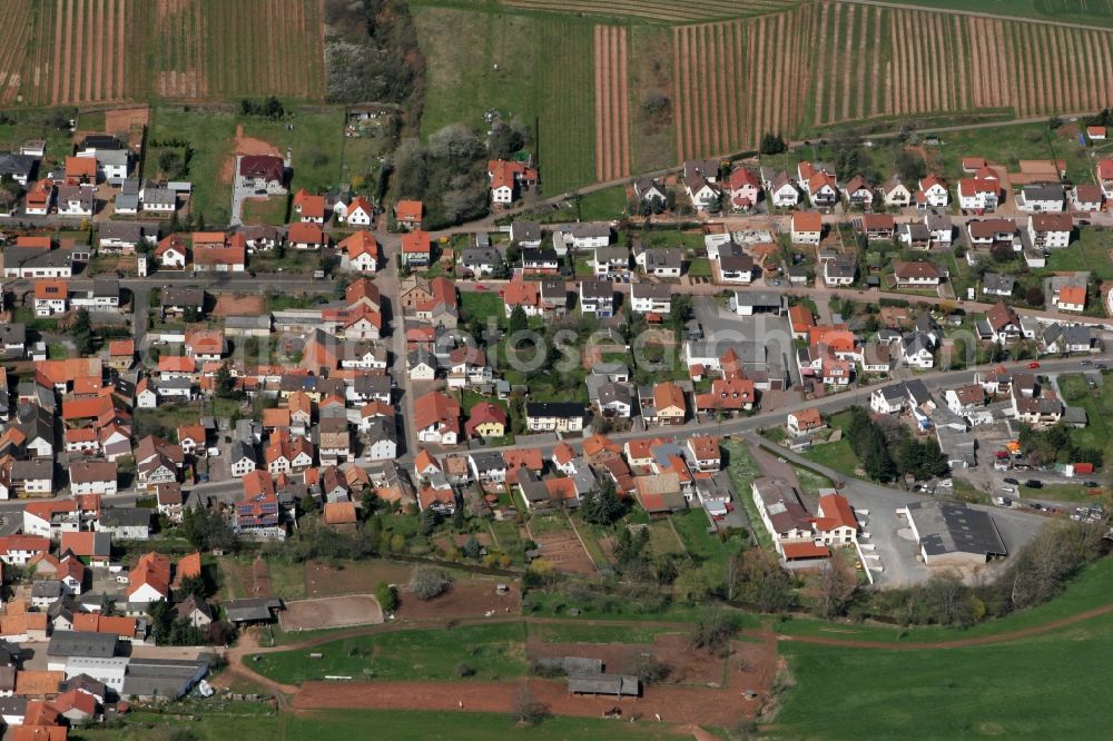 Weinsheim from above - View of the municipality with family houses along the Kreuznacher Strasse in Weinsheim in Rhineland-Palatinate