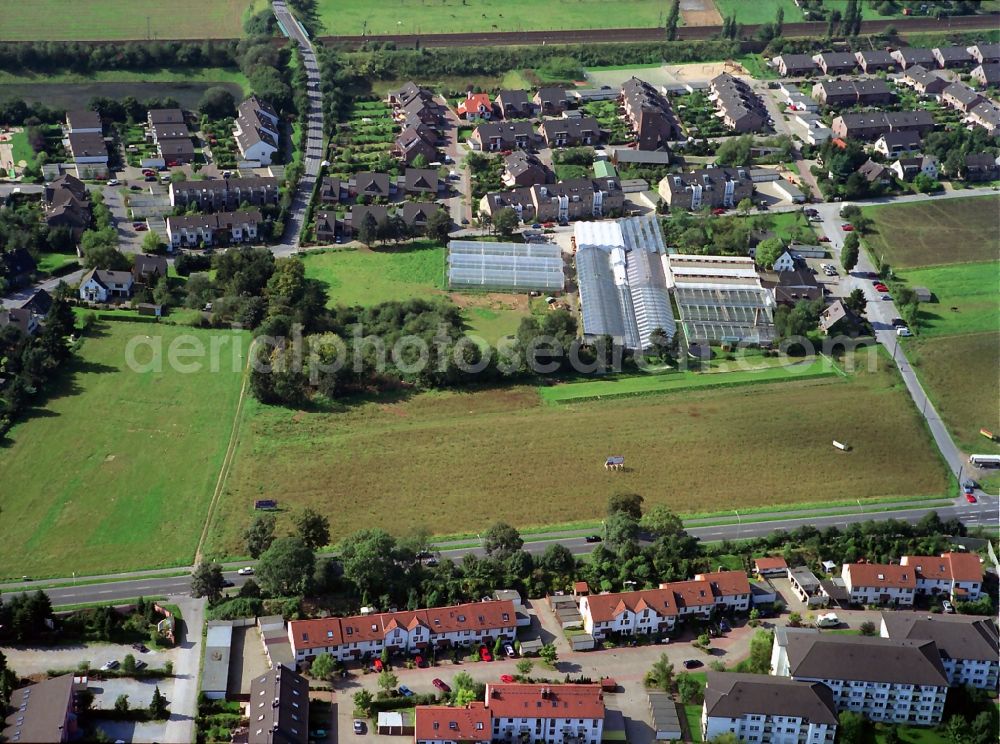 Langenfeld OT Feldhausen from the bird's eye view: Cityscape of Langenfeld Feldhausen district in the state of North Rhine-Westphalia