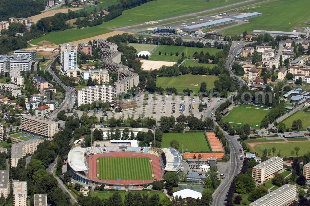 Aerial photograph Lausanne - Blick auf Lausanne mit Stadion Fußballstadion Stade Olympique de la Pontaise und Flugplatz Blécherette. Kontakt: Service de l'information info cité, Place de la Palud 2, Case postale, 1002 Lausanne, Tel. +41 21 315-2555, Fax +41 21 315-2010, E-Mail info@lausanne.ch,