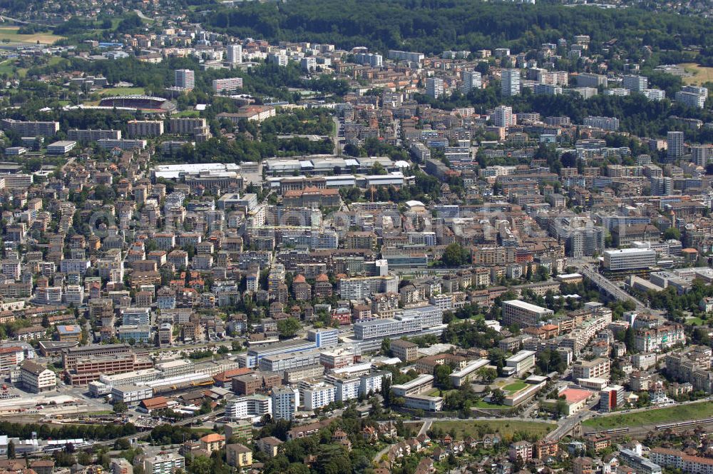 Aerial image Lausanne - Blick auf die Altstadt von Lausanne. Kontakt: Service de l'information info cité, Place de la Palud 2, Case postale, 1002 Lausanne, Tel. +41 21 315-2555, Fax +41 21 315-2010, E-Mail info@lausanne.ch,