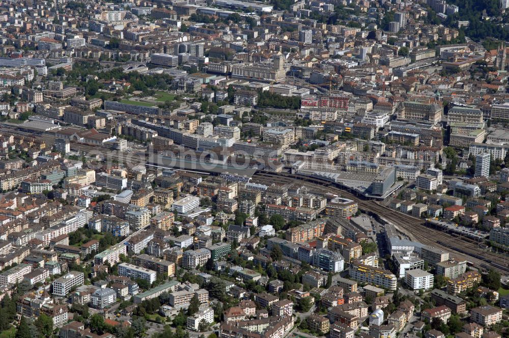 Aerial image Lausanne - Blick auf die Stadt Lausanne mit vielen Bauten und Bahnhof Kontakt: Service de l'information info cité, Place de la Palud 2, Case postale, 1002 Lausanne, Tel. +41 21 315-2555, Fax +41 21 315-2010, E-Mail info@lausanne.ch,