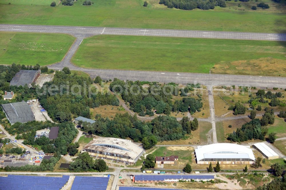 Finsterwalde from the bird's eye view: View of the aerodrome Finsterwalde / Schacksdorf in the state of Brandenburg