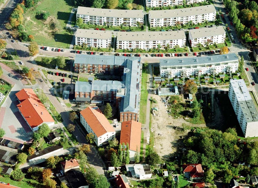 Teltow - Brandenburg from the bird's eye view: Lavendel-Residenz - Seniorenzentrum Teltow an der Elbstraße 2 in 14513 Teltow/Brandenburg. (Tel.: 03328-3330).