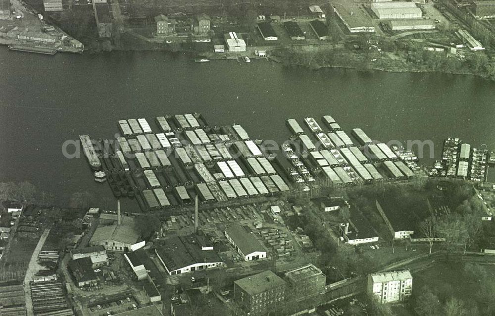 Berlin - Treptow from above - LBA Treptower Park (Binnenschifffahrt, Weißeflotte