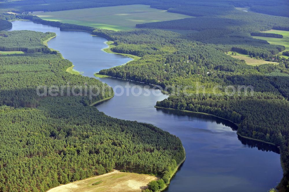 Templin from above - Blick auf den Lübbesee bei Templin. Der flussartige See erstreckt sich über eine Länge von 12 km. View of the Lübbesee at Templin. The riverine lake extends over a length of 12 km.