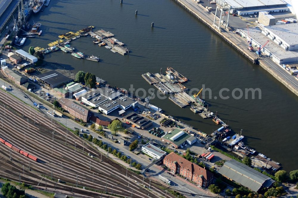 Aerial image Hamburg - Luebeck riverside in Hamburg-Mitte / Kleiner Grasbrook. A project of the Hamburg Port Authority HPA