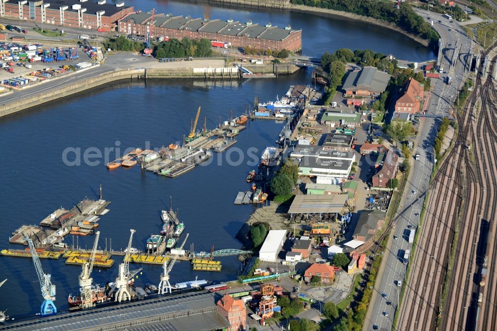 Hamburg from above - Luebeck riverside in Hamburg-Mitte / Kleiner Grasbrook. A project of the Hamburg Port Authority HPA