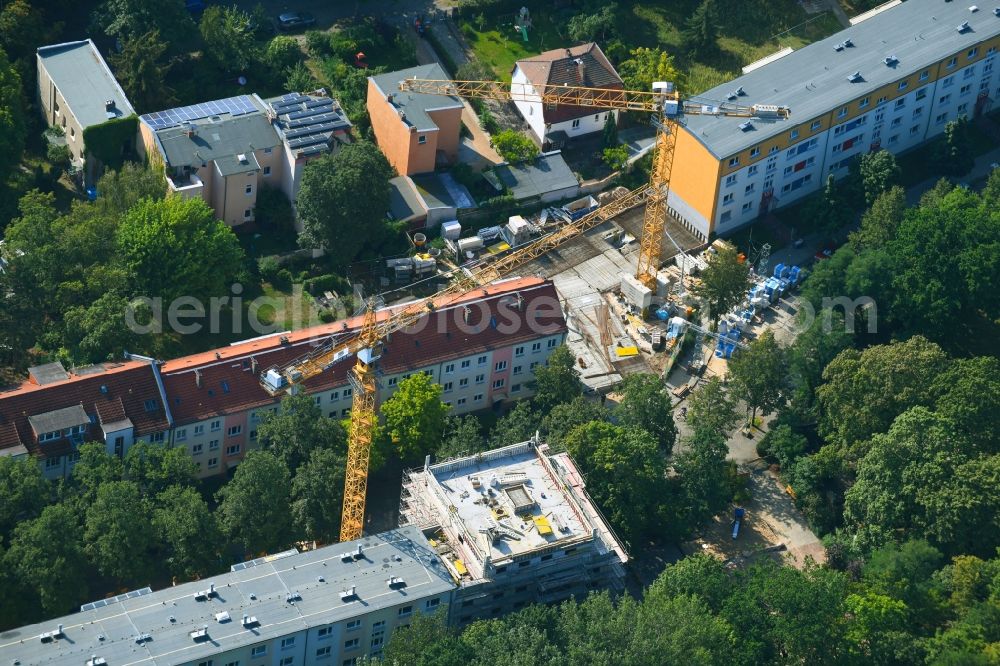 Aerial photograph Berlin - Construction site for the construction of gaps along the multi-family house residential housing estate Friedlander Strasse in the district Adlershof in Berlin, Germany