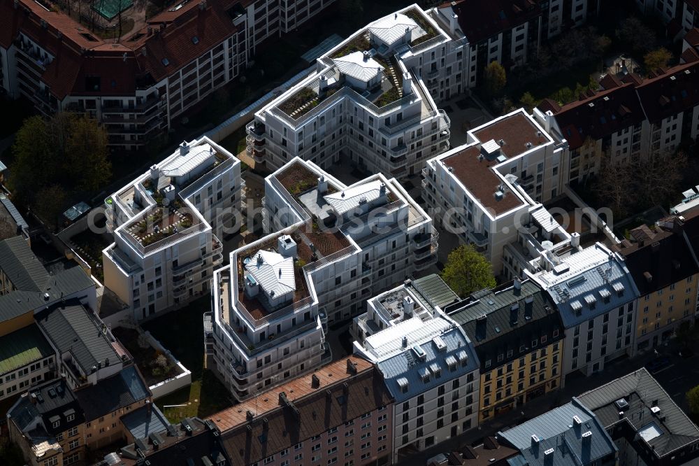 München from above - Gap development along the apartment building housing estate on Theresienstrasse in the district of Maxvorstadt in Munich in the state Bavaria, Germany