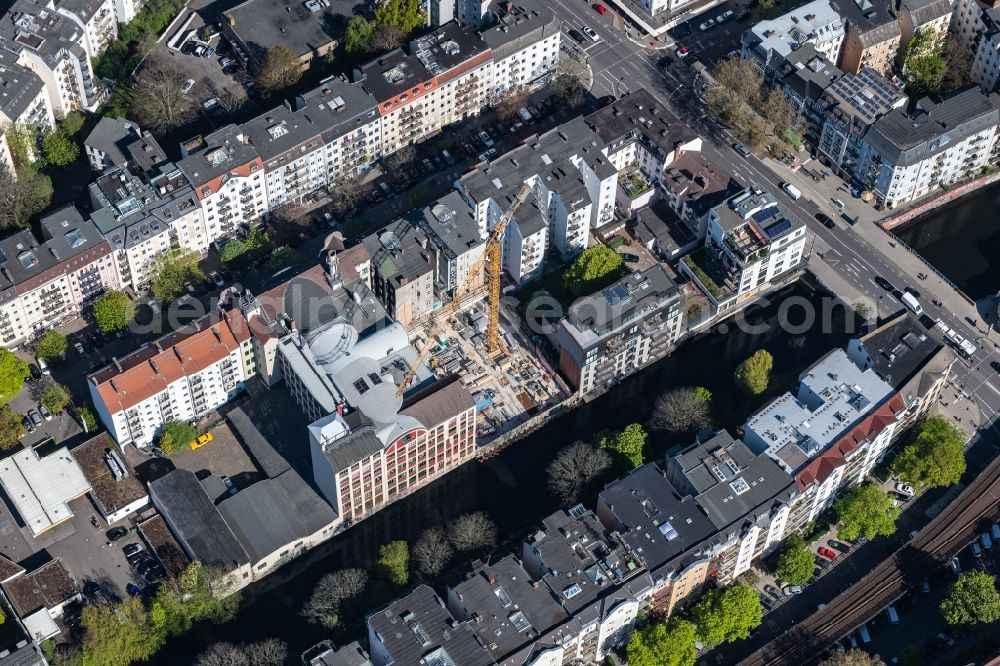 Hamburg from above - Construction site for building gaps in a multi-family residential area with luxury condominiums between Isebek Canal and Hegestrasse in the Hoheluft-Ost district in Hamburg, Germany