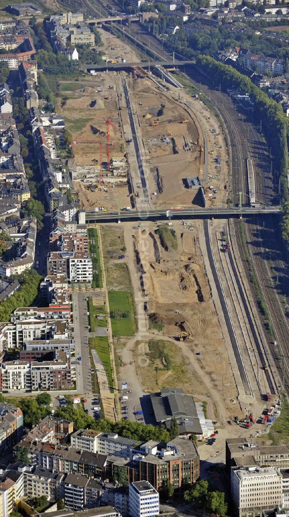 Düsseldorf from the bird's eye view: Erschließungsfläche für das Le Quartier Central auf dem Gelände des ehemaligen Güterbahnhofs Düsseldorf-Derendorf. Es ist eines der größten städtebaulichen Entwicklungsgebiete Düsseldorfs und soll einen Mix aus Wohnen, Arbeiten, Freizeitangeboten, Gastronomie und Nahversorgung beiten. Eigentümer und Entwickler ist die aurelis Real Estate GmbH & Co. KG. Development area for the Le Quartier Central at the site of the former goods station Dusseldorf-Derendorf. It is one of the largest urban development areas in Dusseldorf.