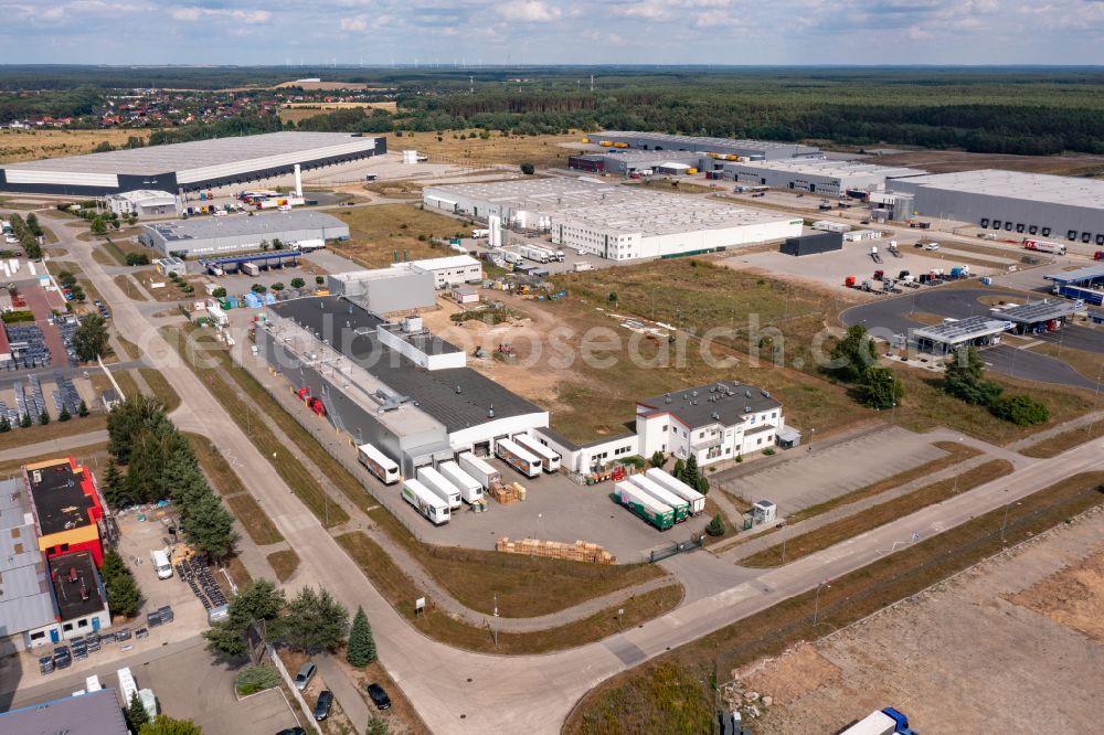 Slubice from the bird's eye view: Buildings and production halls on the food manufacturer's premises Koenecke in Slubice in Lubuskie Lebus, Poland