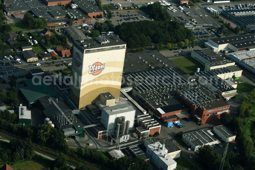 Aerial photograph Cloppenburg - Buildings and production halls on the food manufacturer's premises Pfanni of Emsland Food GmbH on street Werner-Eckart-Ring in Cloppenburg in the state Lower Saxony, Germany