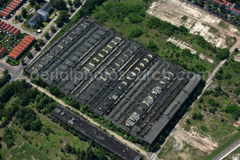 Magdeburg from the bird's eye view: Vacant, unused factory building in the Salbker street in Magdeburg in the state Saxony-Anhalt