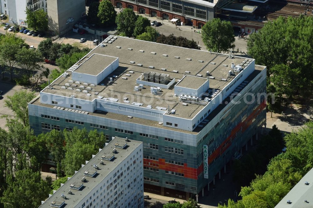 Berlin from the bird's eye view: Leaving old department store building Galeria Kaufhof on Koppenstrasse in the district Friedrichshain in Berlin, Germany