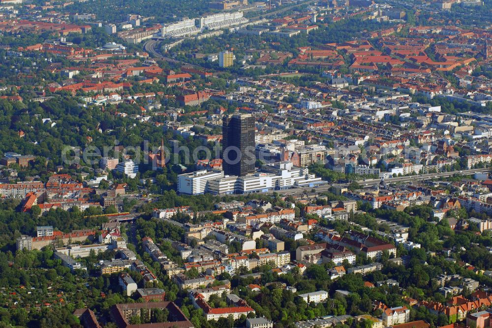 Berlin from above - Empty and vacated highrise building of the Steglitzer Kreisel complex on Schlossstrasse in the district of Steglitz-Zehlendorf in Berlin. The facilities include a hotel, shops and stores but the office building tower is empty