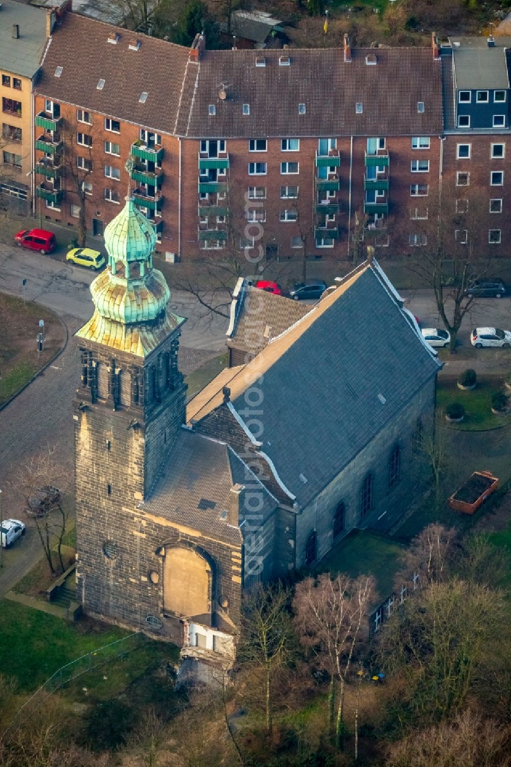 Aerial photograph Duisburg - Empty and disused Church building on Neudorfer Market in Duisburg in the state of North Rhine-Westphalia