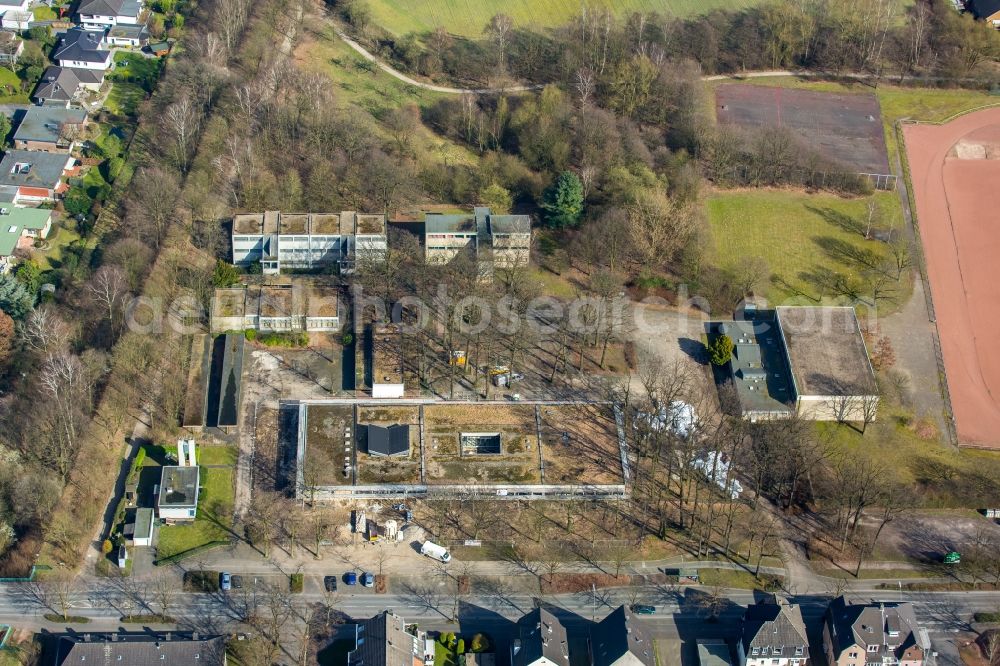 Aerial photograph Dorsten - Vacant, unused building of Realschule Gerhart-Hauptmann in Dorsten in the state North Rhine-Westphalia, Germany