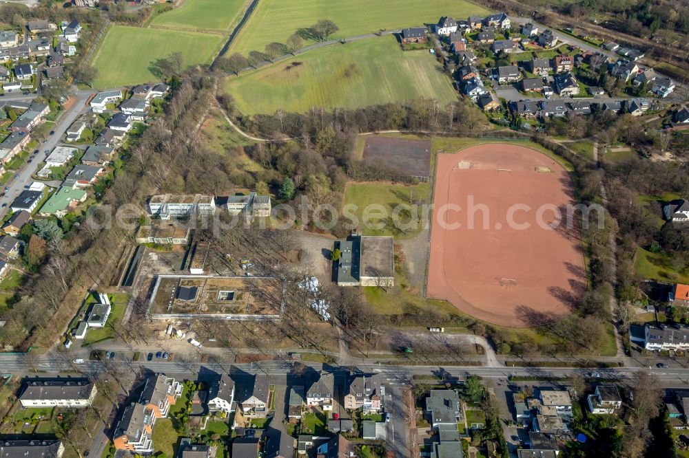 Dorsten from above - Vacant, unused building of Realschule Gerhart-Hauptmann in Dorsten in the state North Rhine-Westphalia, Germany