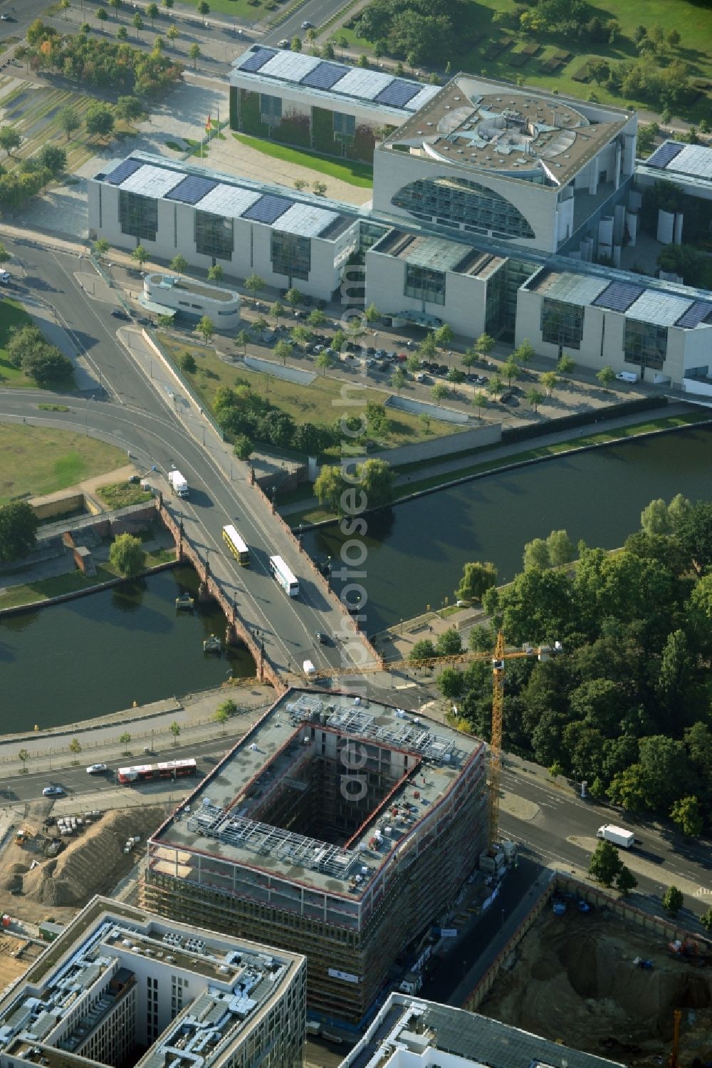 Aerial image Berlin Moabit - Lehrter Stadtquartier quarter in the Moabit part of Berlin in Germany. The quarter consists of 5 blocks which form a complex of office buildings and hotels