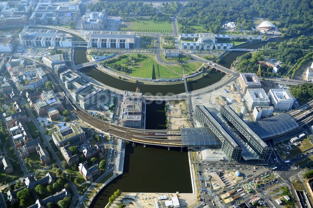 Aerial photograph Berlin Moabit - Lehrter Stadtquartier quarter in the Moabit part of Berlin in Germany. The quarter consists of 5 blocks which form a complex of office buildings and hotels