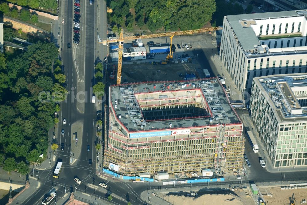 Berlin Moabit from the bird's eye view: Lehrter Stadtquartier quarter in the Moabit part of Berlin in Germany. The quarter consists of 5 blocks which form a complex of office buildings and hotels