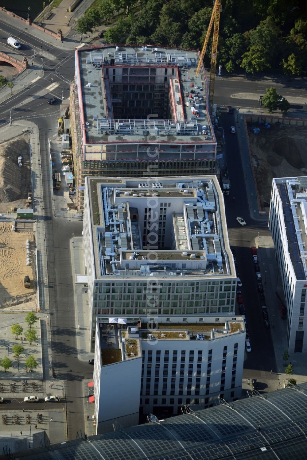 Aerial photograph Berlin - Lehrter Stadtquartier quarter in the Moabit part of Berlin in Germany. The quarter consists of 5 blocks which form a complex of office buildings and hotels