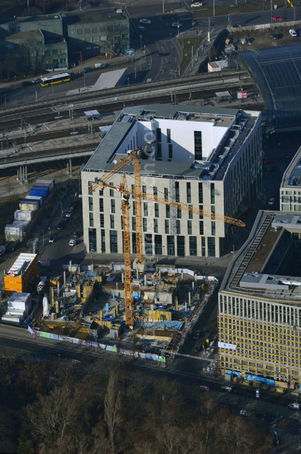 Aerial image Berlin - Lehrter Stadtquartier quarter in the Moabit part of Berlin in Germany. The quarter consists of 5 blocks which form a complex of office buildings and hotels