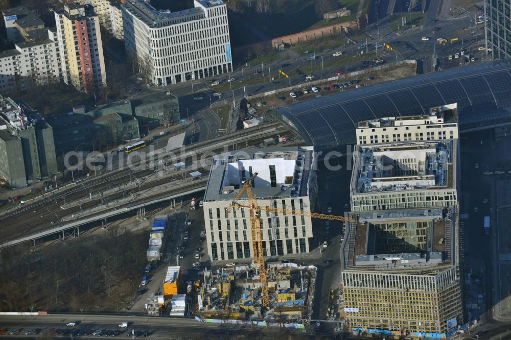 Berlin from the bird's eye view: Lehrter Stadtquartier quarter in the Moabit part of Berlin in Germany. The quarter consists of 5 blocks which form a complex of office buildings and hotels