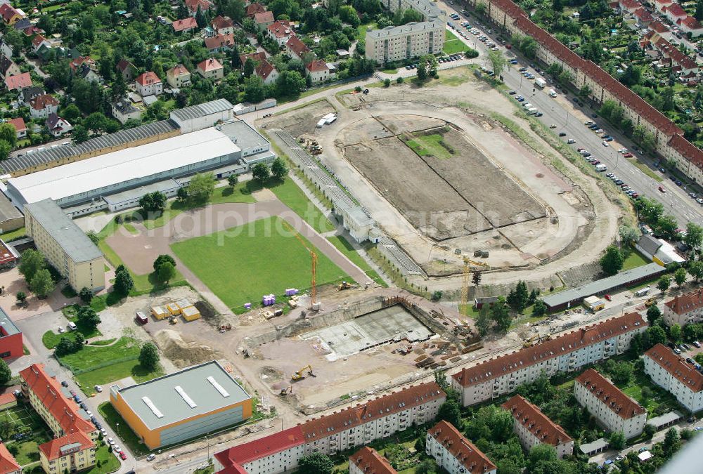 Halle / Saale from above - Umbau des Leichtathletikstadion an der Robert-Koch-Straße in Halle. Das Stadion erhält einen neuen Rasen und umgebaute Ränge. Reconstruction of the athletic stadium at the Robert-Koch-Straße in Halle.