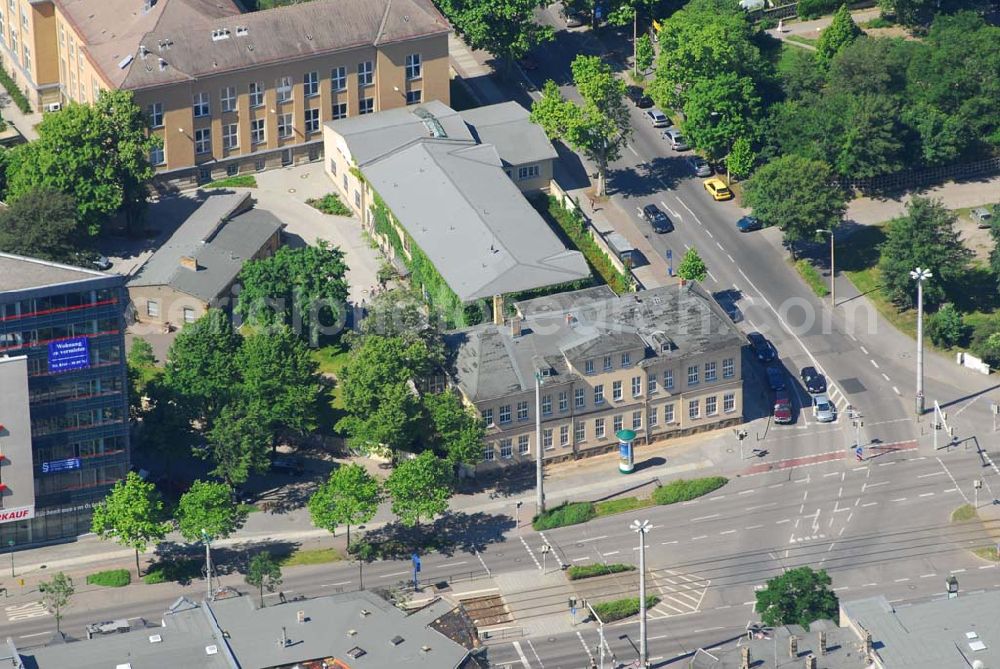 Aerial photograph Leipzig - Blick auf das Wohnhaus der IKV GMBH an der Volkmarstraße in Leipzig.