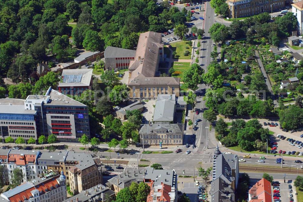 Leipzig from the bird's eye view: Blick auf das Wohnhaus der IKV GMBH an der Volkmarstraße in Leipzig.